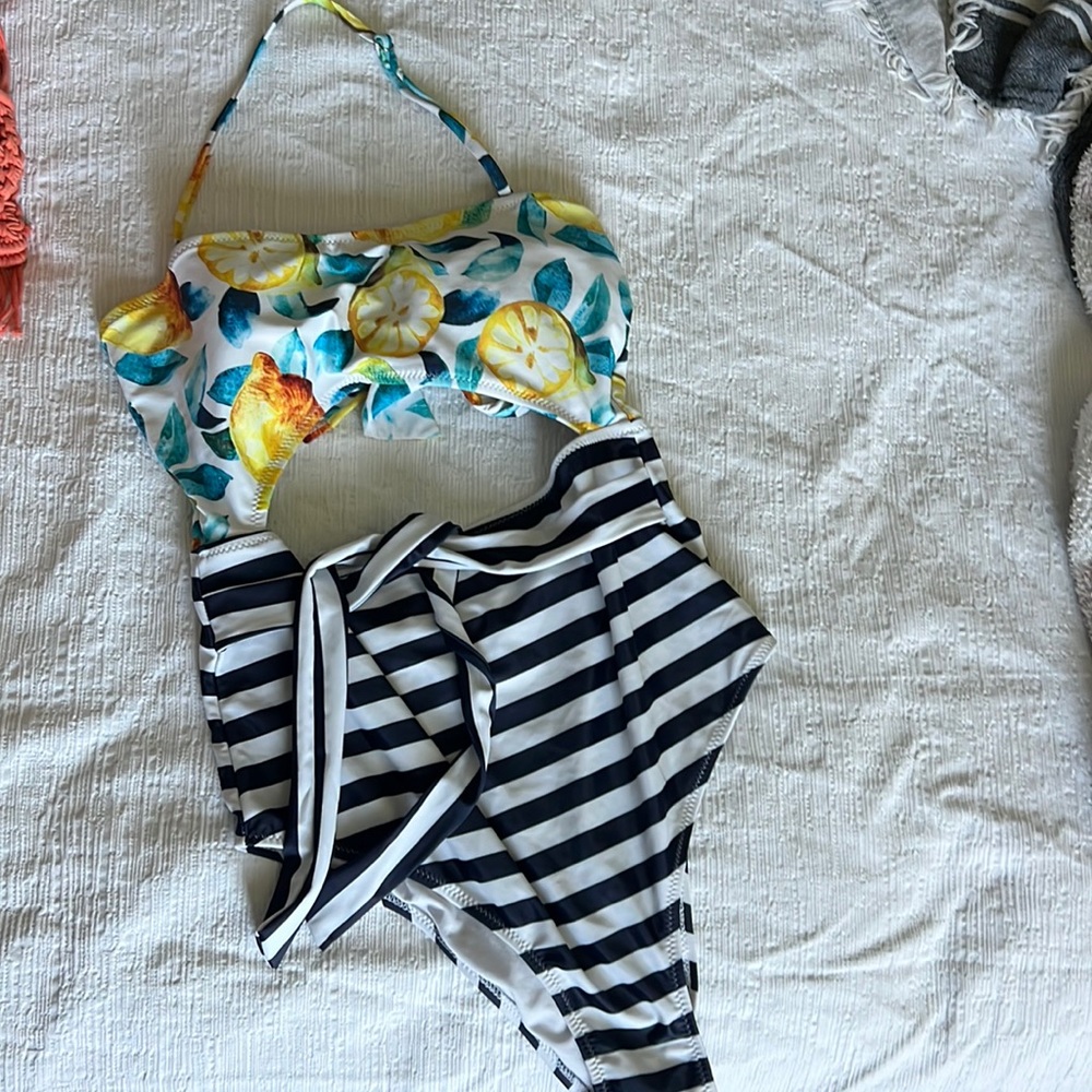 Cupshe one piece lemon and stripe swimsuit